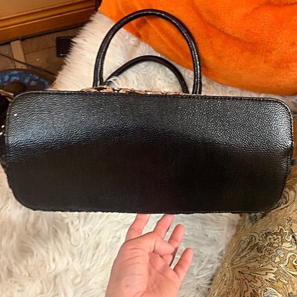 The Trend Setter Rhinestone Boutique Satchel! New! - Picture 7 of 9